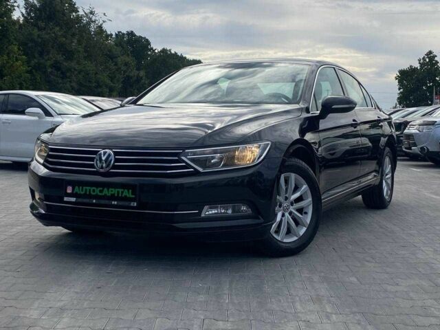Черный Фольксваген Пассат, объемом двигателя 1.6 л и пробегом 313 тыс. км за 13490 $, фото 1 на Automoto.ua