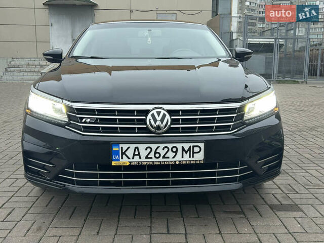 Черный Фольксваген Пассат, объемом двигателя 1.8 л и пробегом 127 тыс. км за 14000 $, фото 1 на Automoto.ua