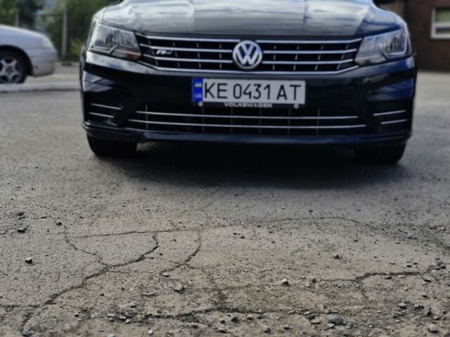 Чорний Фольксваген Пассат, об'ємом двигуна 1 л та пробігом 121 тис. км за 15500 $, фото 1 на Automoto.ua