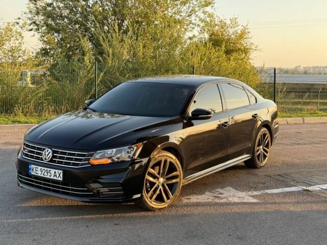 Черный Фольксваген Пассат, объемом двигателя 0 л и пробегом 156 тыс. км за 14400 $, фото 1 на Automoto.ua