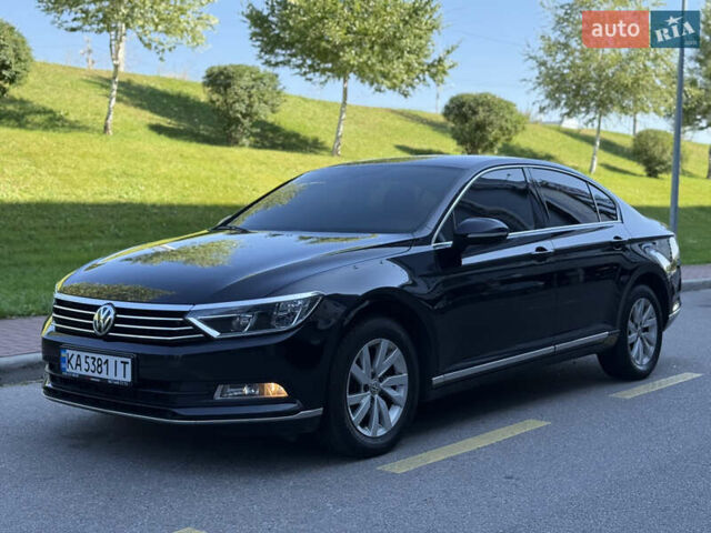 Чорний Фольксваген Пассат, об'ємом двигуна 2 л та пробігом 119 тис. км за 17900 $, фото 1 на Automoto.ua