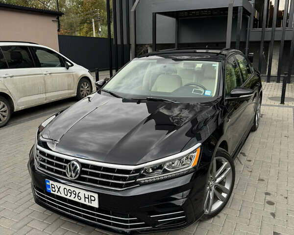 Черный Фольксваген Пассат, объемом двигателя 1.98 л и пробегом 25 тыс. км за 16399 $, фото 1 на Automoto.ua