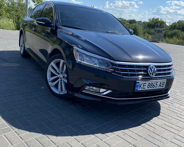 Черный Фольксваген Пассат, объемом двигателя 1.98 л и пробегом 134 тыс. км за 15199 $, фото 1 на Automoto.ua