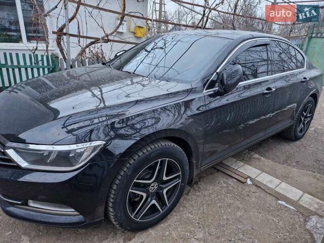 Черный Фольксваген Пассат, объемом двигателя 1.97 л и пробегом 234 тыс. км за 17950 $, фото 1 на Automoto.ua