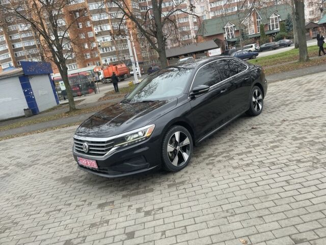 Черный Фольксваген Пассат, объемом двигателя 2 л и пробегом 130 тыс. км за 18500 $, фото 1 на Automoto.ua