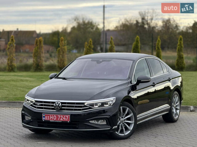 Чорний Фольксваген Пассат, об'ємом двигуна 2 л та пробігом 123 тис. км за 34900 $, фото 1 на Automoto.ua
