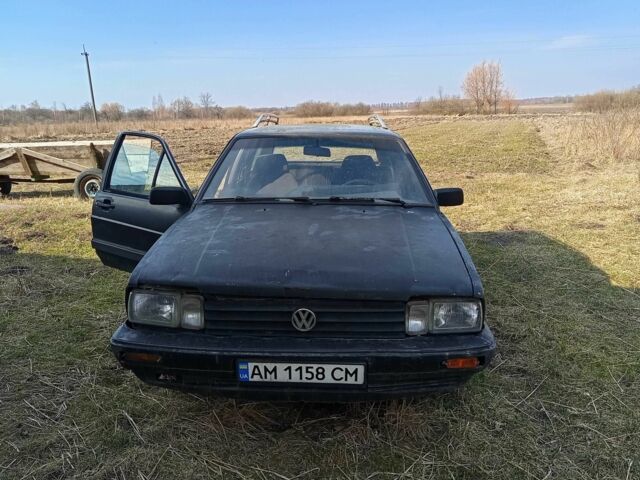 Черный Фольксваген Пассат, объемом двигателя 1.8 л и пробегом 100 тыс. км за 240 $, фото 1 на Automoto.ua