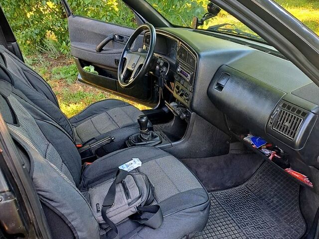 Черный Фольксваген Пассат, объемом двигателя 2 л и пробегом 560 тыс. км за 2000 $, фото 1 на Automoto.ua