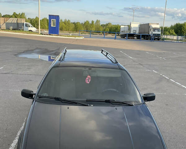 Черный Фольксваген Пассат, объемом двигателя 1.8 л и пробегом 133 тыс. км за 2500 $, фото 1 на Automoto.ua