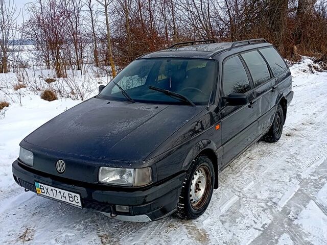 Черный Фольксваген Пассат, объемом двигателя 1.8 л и пробегом 250 тыс. км за 1100 $, фото 1 на Automoto.ua