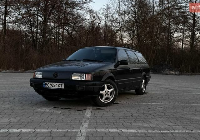 Чорний Фольксваген Пассат, об'ємом двигуна 1.8 л та пробігом 369 тис. км за 1750 $, фото 1 на Automoto.ua