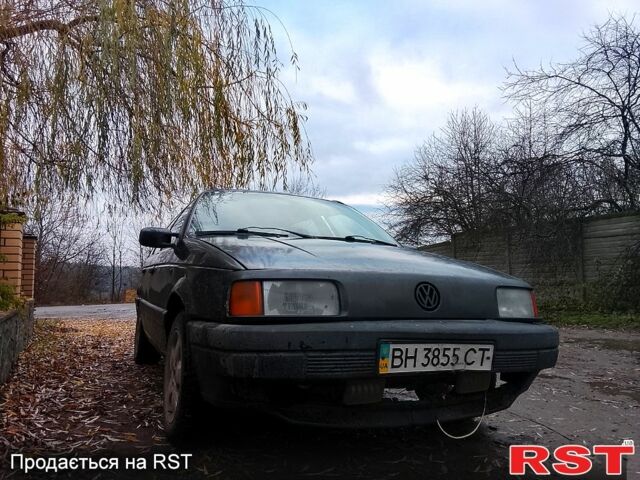 Чорний Фольксваген Пассат, об'ємом двигуна 1.8 л та пробігом 400 тис. км за 1300 $, фото 1 на Automoto.ua