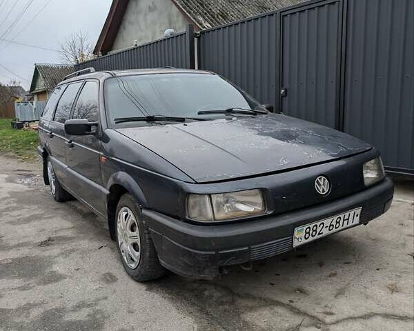 Чорний Фольксваген Пассат, об'ємом двигуна 2 л та пробігом 338 тис. км за 900 $, фото 1 на Automoto.ua