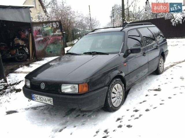 Черный Фольксваген Пассат, объемом двигателя 1.78 л и пробегом 380 тыс. км за 1200 $, фото 1 на Automoto.ua