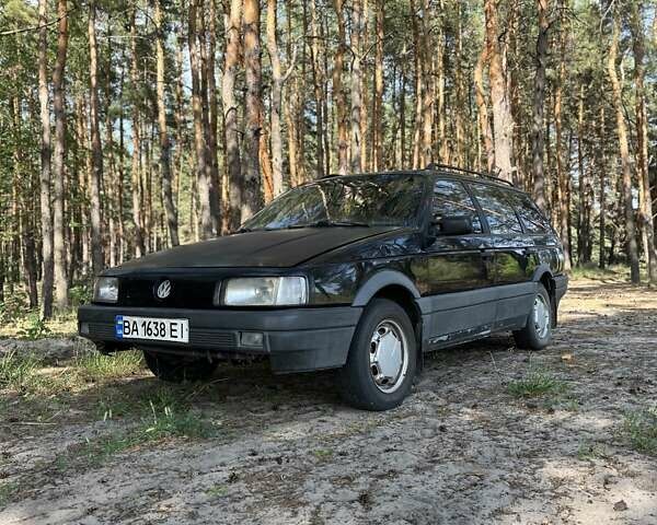 Черный Фольксваген Пассат, объемом двигателя 1.98 л и пробегом 404 тыс. км за 1950 $, фото 1 на Automoto.ua