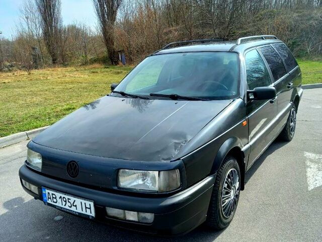 Черный Фольксваген Пассат, объемом двигателя 2 л и пробегом 0 тыс. км за 1200 $, фото 1 на Automoto.ua