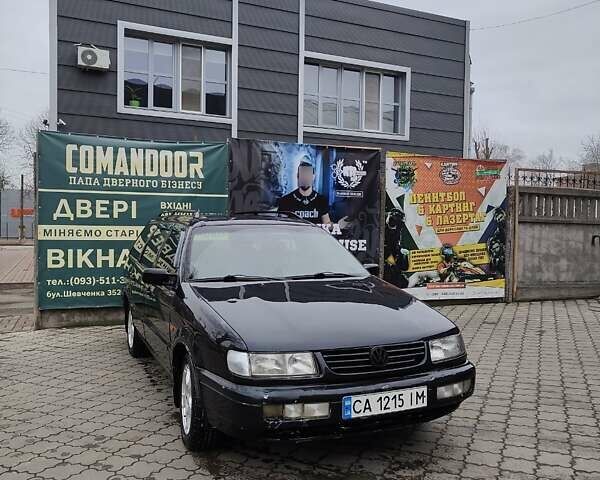 Черный Фольксваген Пассат, объемом двигателя 1.9 л и пробегом 440 тыс. км за 2400 $, фото 1 на Automoto.ua