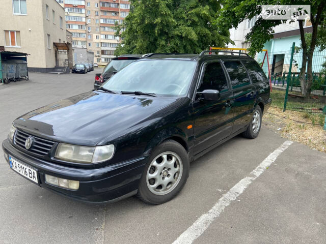Черный Фольксваген Пассат, объемом двигателя 2.8 л и пробегом 470 тыс. км за 2000 $, фото 1 на Automoto.ua