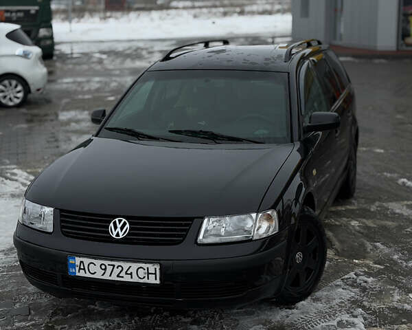 Черный Фольксваген Пассат, объемом двигателя 1.9 л и пробегом 574 тыс. км за 3200 $, фото 1 на Automoto.ua