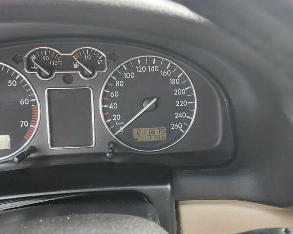 Черный Фольксваген Пассат, объемом двигателя 1.78 л и пробегом 211 тыс. км за 4500 $, фото 1 на Automoto.ua