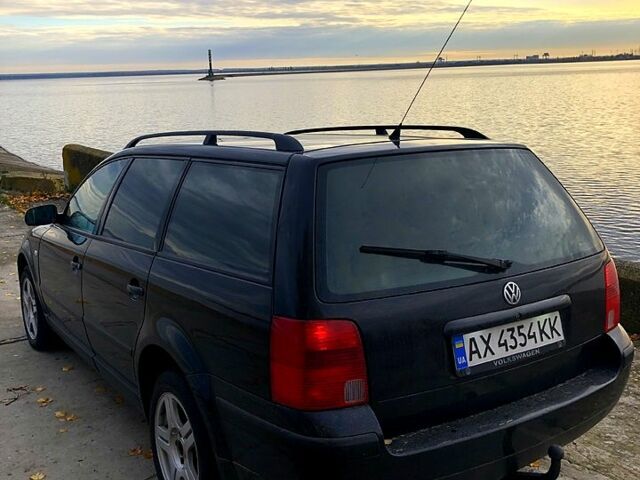 Черный Фольксваген Пассат, объемом двигателя 1.9 л и пробегом 385 тыс. км за 4200 $, фото 1 на Automoto.ua