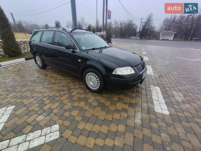 Чорний Фольксваген Пассат, об'ємом двигуна 1.6 л та пробігом 239 тис. км за 4300 $, фото 1 на Automoto.ua