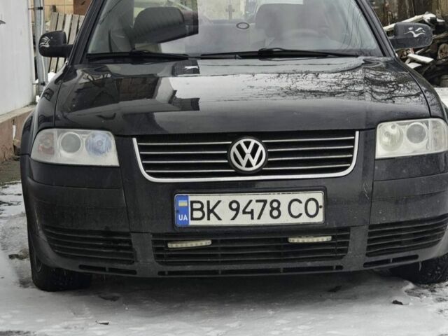 Черный Фольксваген Пассат, объемом двигателя 0 л и пробегом 370 тыс. км за 4000 $, фото 1 на Automoto.ua