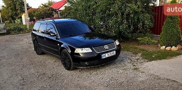 Черный Фольксваген Пассат, объемом двигателя 1.6 л и пробегом 322 тыс. км за 4800 $, фото 1 на Automoto.ua