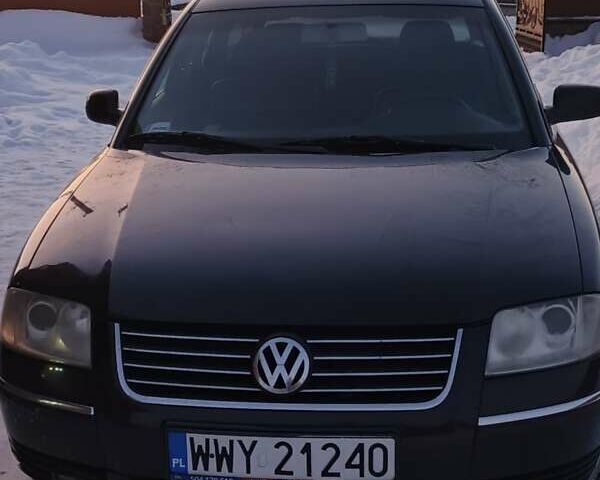Черный Фольксваген Пассат, объемом двигателя 1.9 л и пробегом 300 тыс. км за 2000 $, фото 1 на Automoto.ua