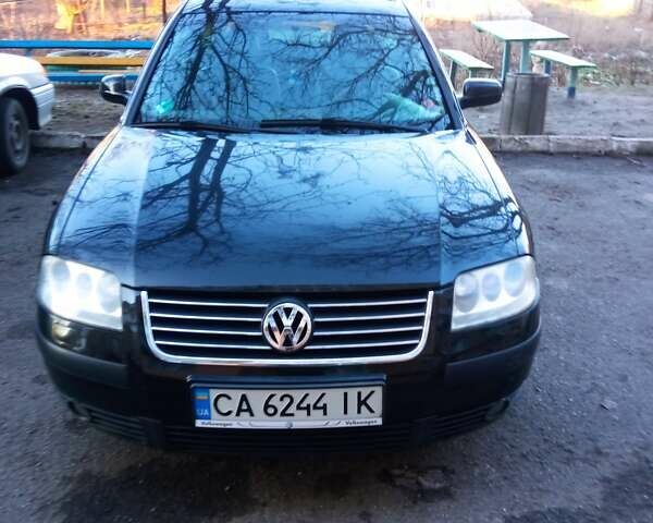 Черный Фольксваген Пассат, объемом двигателя 1.78 л и пробегом 289 тыс. км за 4500 $, фото 1 на Automoto.ua