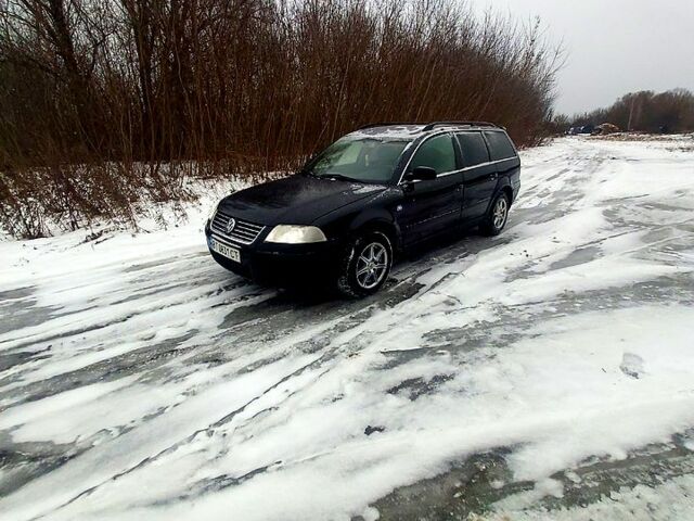 Черный Фольксваген Пассат, объемом двигателя 2.5 л и пробегом 200 тыс. км за 3700 $, фото 1 на Automoto.ua