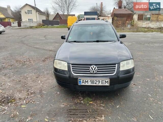 Черный Фольксваген Пассат, объемом двигателя 1.6 л и пробегом 310 тыс. км за 4400 $, фото 1 на Automoto.ua