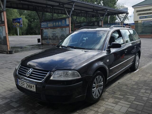 Черный Фольксваген Пассат, объемом двигателя 1.9 л и пробегом 300 тыс. км за 2450 $, фото 1 на Automoto.ua