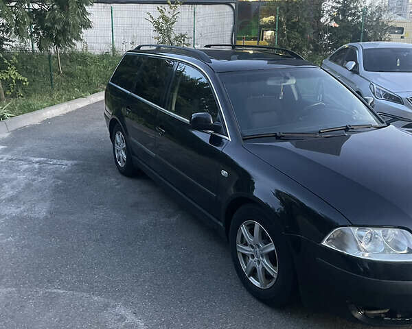 Черный Фольксваген Пассат, объемом двигателя 1.9 л и пробегом 280 тыс. км за 3800 $, фото 1 на Automoto.ua