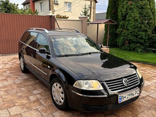 Черный Фольксваген Пассат, объемом двигателя 2 л и пробегом 200 тыс. км за 5500 $, фото 1 на Automoto.ua