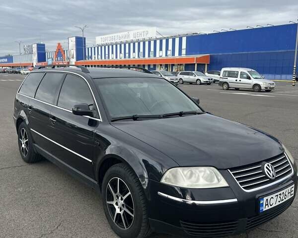 Черный Фольксваген Пассат, объемом двигателя 2.5 л и пробегом 310 тыс. км за 4850 $, фото 1 на Automoto.ua