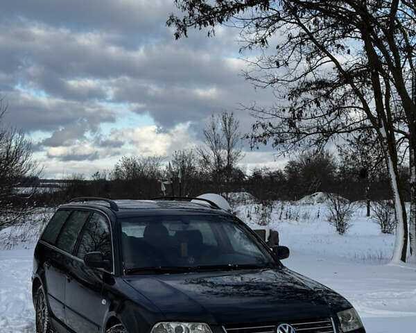 Черный Фольксваген Пассат, объемом двигателя 1.9 л и пробегом 335 тыс. км за 3799 $, фото 1 на Automoto.ua
