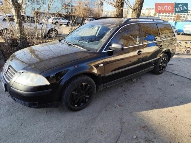 Черный Фольксваген Пассат, объемом двигателя 1.9 л и пробегом 330 тыс. км за 2100 $, фото 1 на Automoto.ua