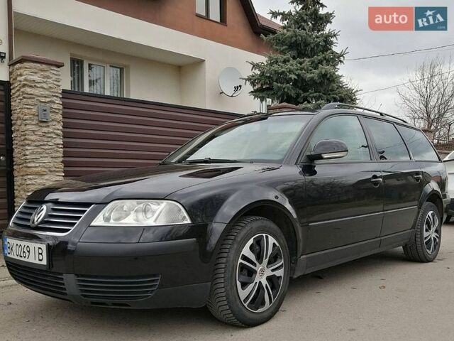 Черный Фольксваген Пассат, объемом двигателя 1.6 л и пробегом 233 тыс. км за 4500 $, фото 1 на Automoto.ua