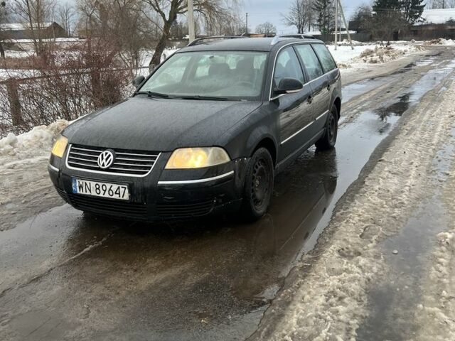 Черный Фольксваген Пассат, объемом двигателя 1.9 л и пробегом 340 тыс. км за 1850 $, фото 1 на Automoto.ua
