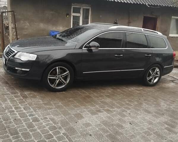 Черный Фольксваген Пассат, объемом двигателя 1.97 л и пробегом 307 тыс. км за 5350 $, фото 1 на Automoto.ua