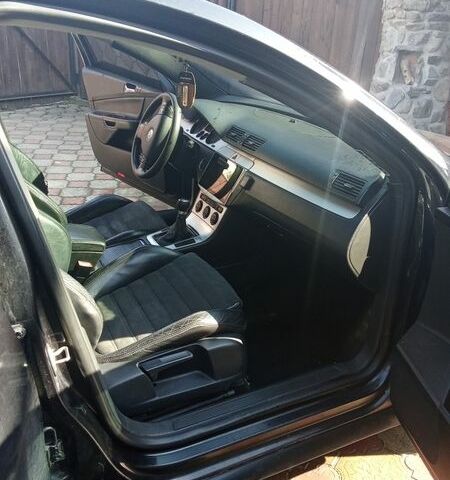 Черный Фольксваген Пассат, объемом двигателя 1.97 л и пробегом 300 тыс. км за 5800 $, фото 1 на Automoto.ua