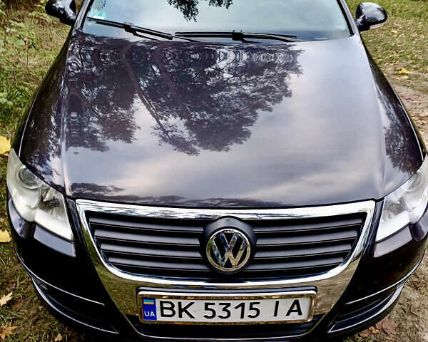 Черный Фольксваген Пассат, объемом двигателя 1.97 л и пробегом 255 тыс. км за 6400 $, фото 1 на Automoto.ua