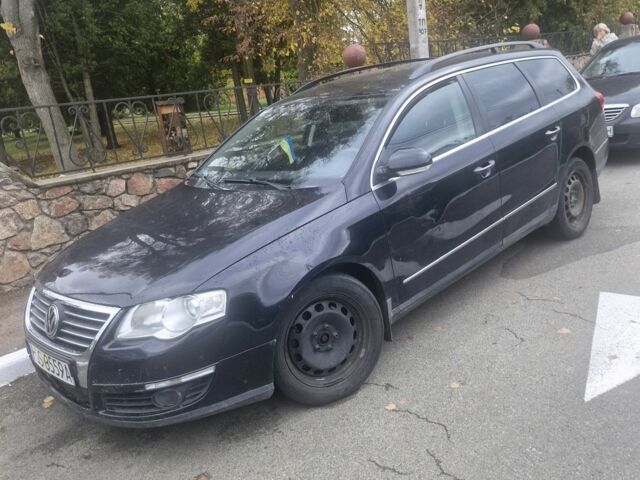 Черный Фольксваген Пассат, объемом двигателя 2 л и пробегом 321 тыс. км за 1400 $, фото 1 на Automoto.ua