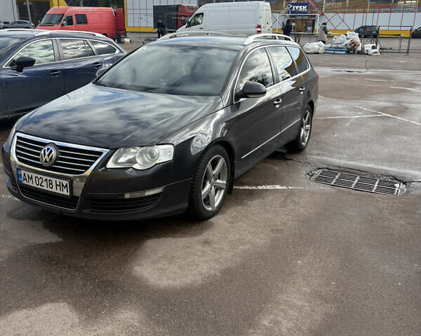 Черный Фольксваген Пассат, объемом двигателя 1.97 л и пробегом 280 тыс. км за 5800 $, фото 1 на Automoto.ua