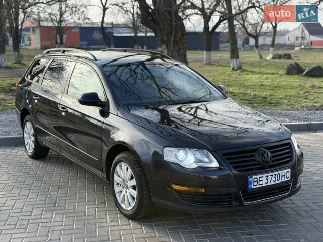 Черный Фольксваген Пассат, объемом двигателя 1.9 л и пробегом 295 тыс. км за 4500 $, фото 1 на Automoto.ua