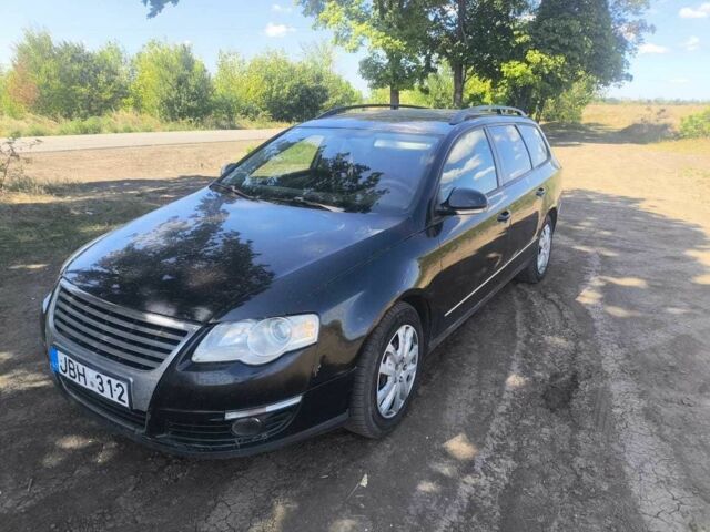 Черный Фольксваген Пассат, объемом двигателя 2 л и пробегом 400 тыс. км за 2611 $, фото 1 на Automoto.ua