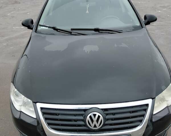 Чорний Фольксваген Пассат, об'ємом двигуна 1.97 л та пробігом 250 тис. км за 5300 $, фото 1 на Automoto.ua