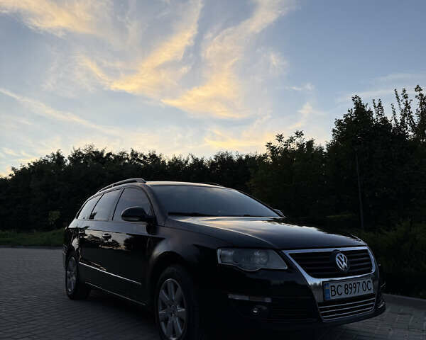 Черный Фольксваген Пассат, объемом двигателя 1.97 л и пробегом 300 тыс. км за 5700 $, фото 1 на Automoto.ua