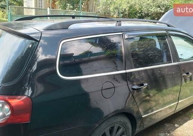 Чорний Фольксваген Пассат, об'ємом двигуна 2 л та пробігом 360 тис. км за 5600 $, фото 1 на Automoto.ua